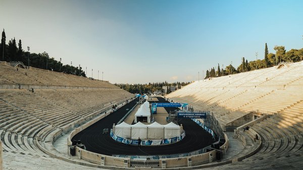 Can vegan athletes meet their protein needs without supplements?