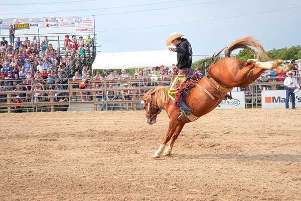 Are there effective methods for UK sports clubs to engage with local communities?